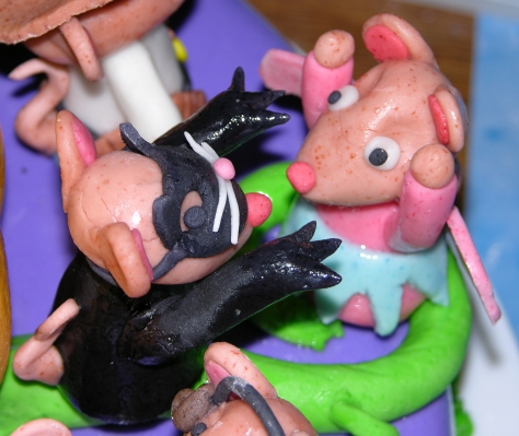 Halloween Cake - In the Making - Cat Mouse Frightens Fairy Mouse