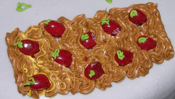 Fraggle Cake - Detail - Gorg Garden
