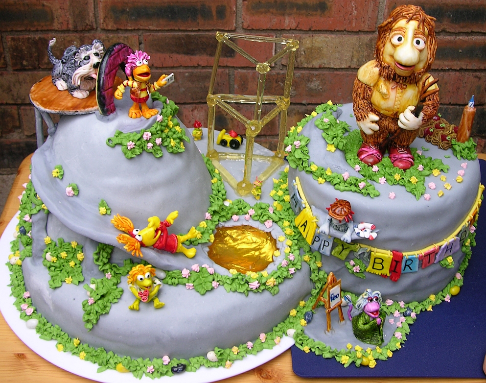 Fraggle Cake - Outside