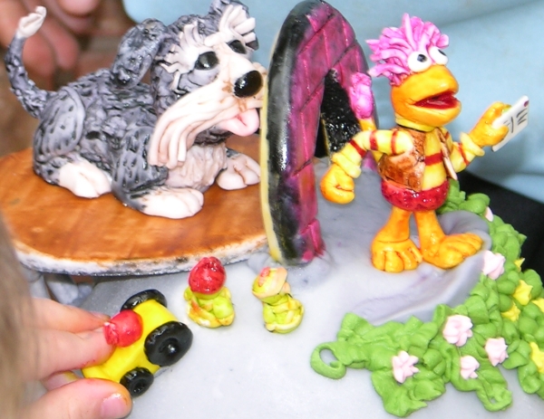 Fraggle Cake - Outside