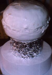 Cake on the stand